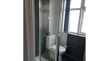 Shared Dormitory, 1 Bedroom, City View | Bathroom
