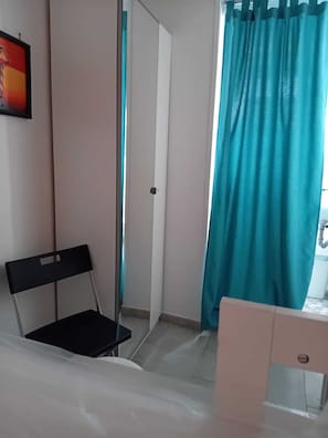 Room, 1 Bedroom | Bathroom - Room-room in the Historic City Centre (Catania)