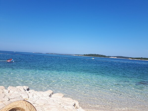 Appartement, 2 chambres, fumeurs, terrasse | Plage