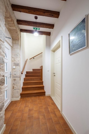 Chambre, 1 chambre, vue ville | Vestibule
