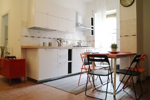 Gemeinsamer Schlafsaal, 1 Schlafzimmer, Balkon | Zimmerausstattung