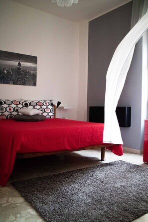 Shared Dormitory, 1 Bedroom, Balcony | 1 bedroom - Kamchu Apartments Double Room Viale Libia (Rome)