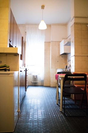 Shared Dormitory, 1 Bedroom, Balcony | Interior