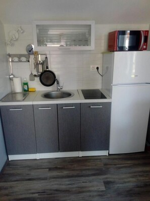Apartment, 1 Bedroom, Balcony | Interior