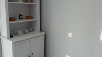 Apartment, 1 Bedroom, Balcony | Interior