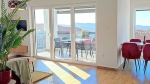 Unclassified image, 3 of 20, button - Basilea Beautiful Apartment (Malinska-Dubasnica)