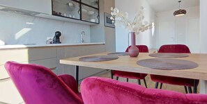 Appartement, 1 slaapkamer, balkon, uitzicht op tuin | Dineren