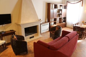 Zimmer, 2 Schlafzimmer, barrierefrei, Balkon | Wohnbereich