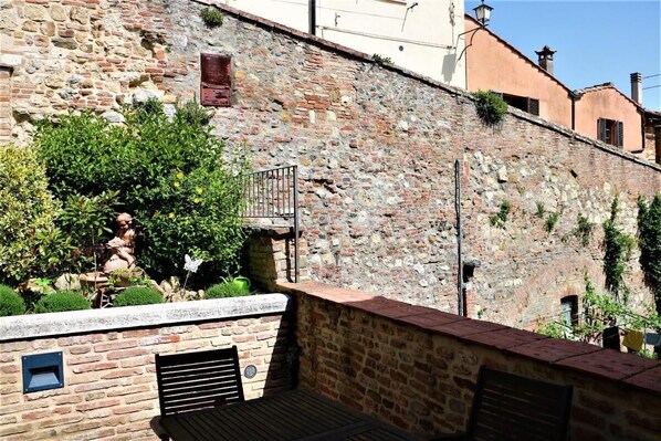 Room, 2 Bedrooms, Accessible, Balcony | Exterior