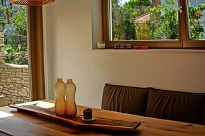 Villa, 6 Schlafzimmer, barrierefrei, Balkon | Wohnbereich