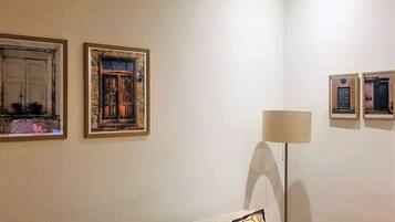 Apartment, 1 Bedroom, City View | Living room