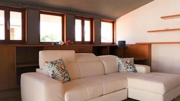 Villa, 3 chambres, balcon, vue jardin | Salle de séjour