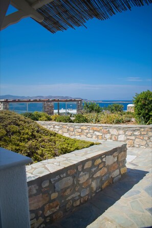 Villa, 2 Bedrooms, Smoking, Private Pool | Property grounds