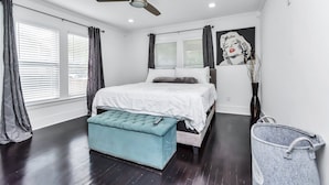 House, 2 Bedrooms, Fireplace