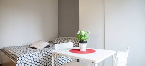 1 bedroom - Kamchu Apartments Room With Bathroom Ensuite Anagnina-tor Vergata (Rome)