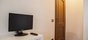 1 bedroom - Kamchu Apartments Room With Bathroom Ensuite Anagnina-tor Vergata (Rome)