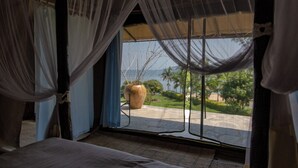 Rom, 1 soverom, terrasse, hageutsikt | 1 soverom