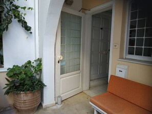 Apartment, 1 Bedroom, Balcony | Property entrance - Small Apartment For 3 Pers 70meters From The Beach (Malevizi)