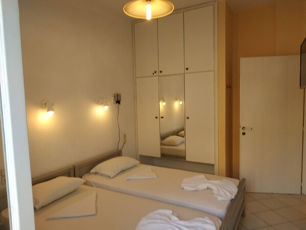 Apartment, 1 Schlafzimmer, Balkon | 2 Schlafzimmer