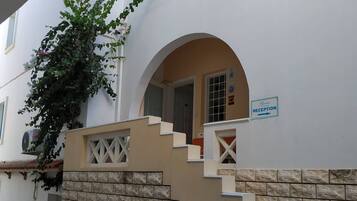 Apartamento, 1 quarto, sacada | Fachada