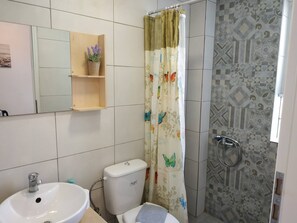 Apartment, 1 Bedroom, Balcony | Bathroom - Small Apartment For 3 Pers 70meters From The Beach (Malevizi)