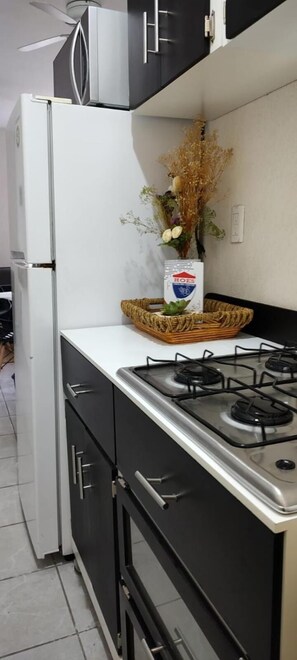 Apartment, 2 Bedrooms, Patio, Garden View | Bahagian dalam