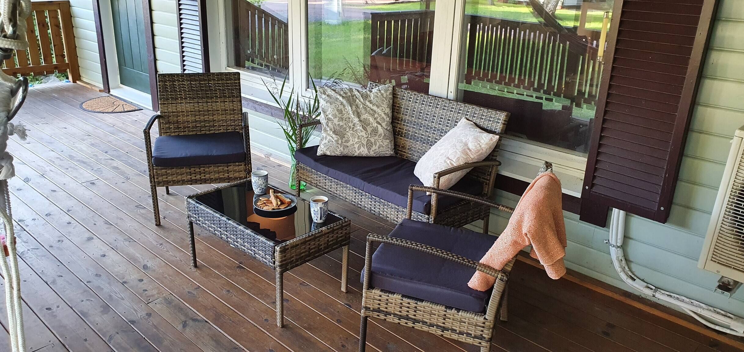 Chalet rustique, 2 chambres, terrasse, vue sur le jardin | Extérieur