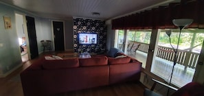 Ferienhütte, 2 Schlafzimmer, Terrasse, Gartenblick | Wohnzimmer
