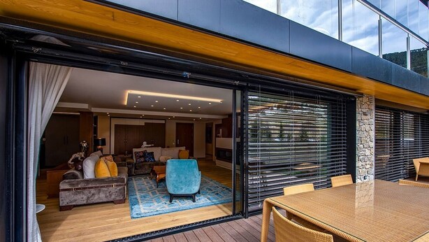 Balcony - Luxury Apartment With Private Jacuzzi (El Tarter)