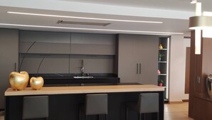 Private kitchen - Luxury Apartment With Private Jacuzzi (El Tarter)