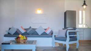 Villa, 2 soverom, røyk, balkong | Oppholdsområde
