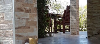 Green Retreat Kuca uz Rijeku za Savrseni Odmor