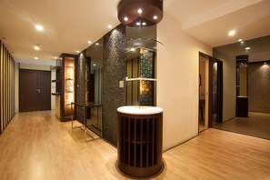 Apartment, 2 Bedrooms, Accessible, Balcony | Interior