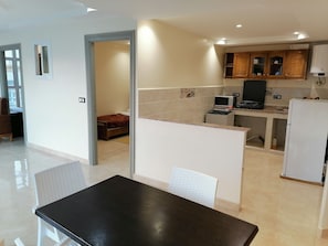 Departamento, 2 habitaciones, con acceso para personas discapacitadas, Terraza | Interior