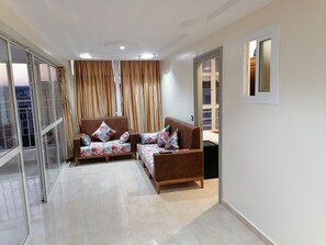 Appartement, 2 chambres, accessible aux personnes à mobilité réduite, terrasse | Salle de séjour
