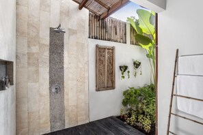 Unclassified image, 2 of 45, button - Villa Matahari Terbit - Close to the fast boats and marina at Sanur Beach (Sanur)