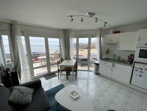 Smart TV - Cosy, bright waterfront apartment (Clohars-Carnoët)