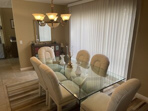 Dining - Golf Club Pool House (Bermuda Dunes)