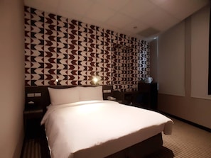 Superior Room | 1 bedroom, soundproofing, free WiFi, bed sheets