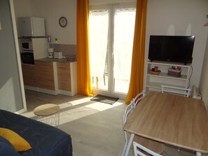 Interior - Fully equipped studio for 4 people ST MARC SUR MER 2 steps from Mr Hulot's beach (SAINT-NAZAIRE)