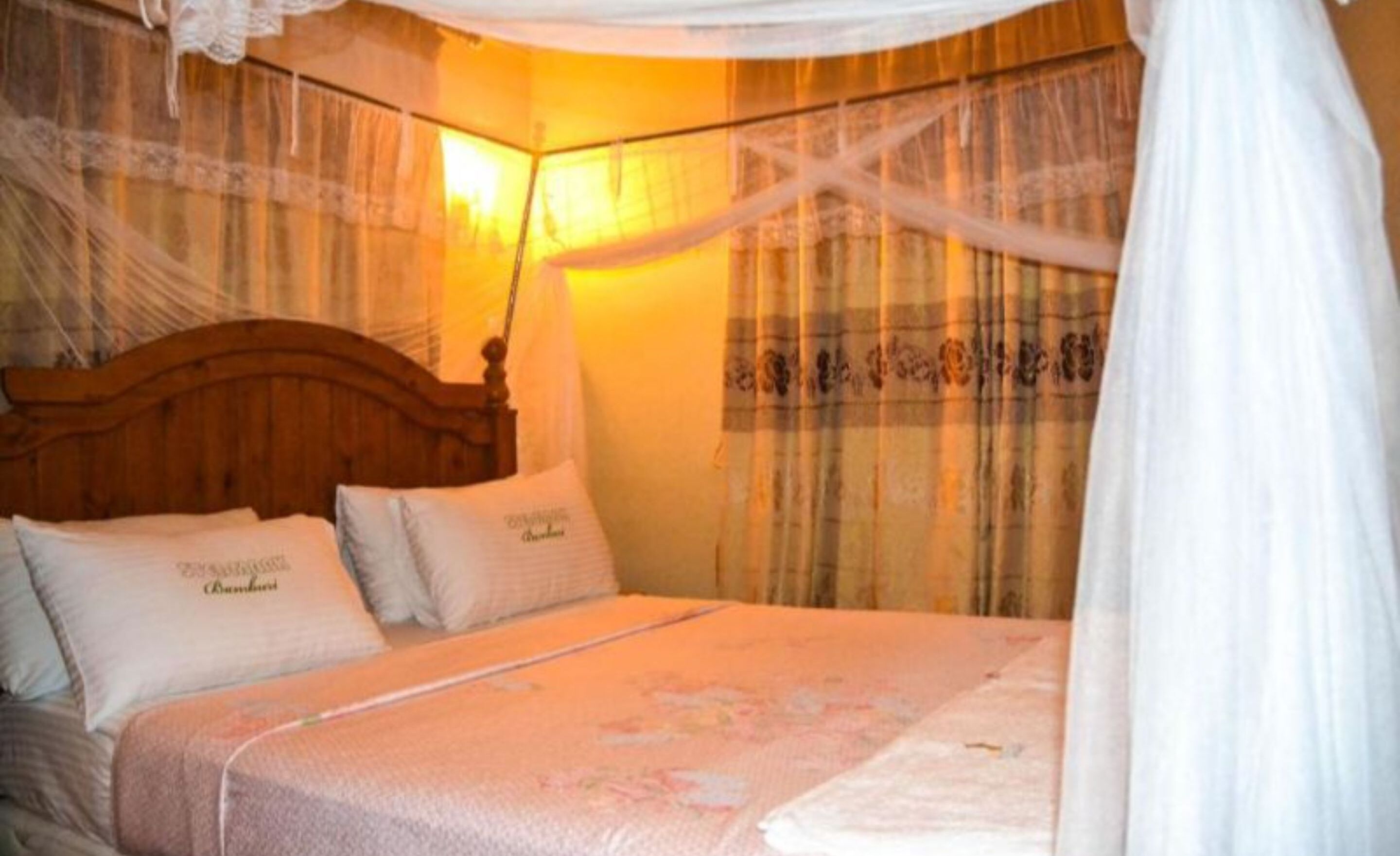 3 bilik tidur, Wi-fi percuma, cadar katil 