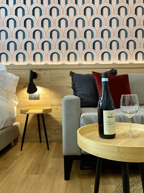 標準客房 | 埃及棉床單、高級寢具、特厚豪華床墊、迷你吧贈品