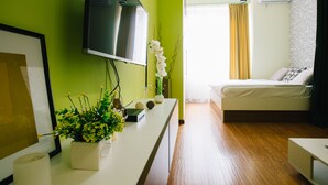 Comfort Studio Suite | Living area | Flat-screen TV - Umba Apartment N6 (Yerevan)
