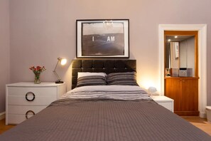 Basic House, Multiple Beds