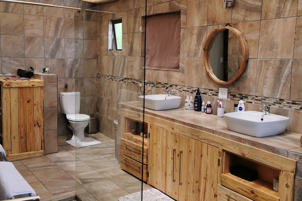 Superior Room | Bathroom