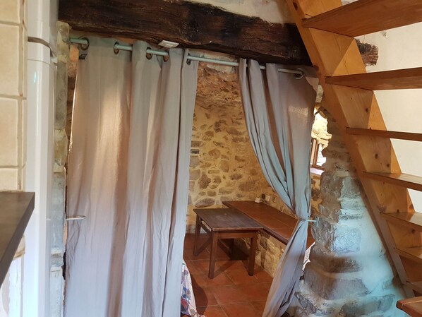 Interior - Village house and garden, breathtaking view (Saint-Sauveur-de-Cruzières)