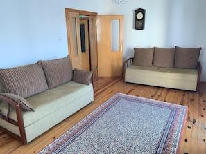 Comfort-Apartment | 2 Schlafzimmer, Minibar, Schreibtisch, laptopgeeigneter Arbeitsplatz