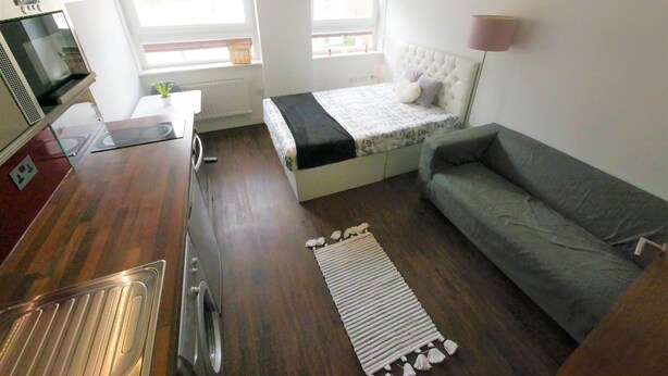 1 bedroom, travel cot, WiFi, bed sheets - (189OC-6) Cozy Studio Near Beach & Town Centre  (Bournemouth)