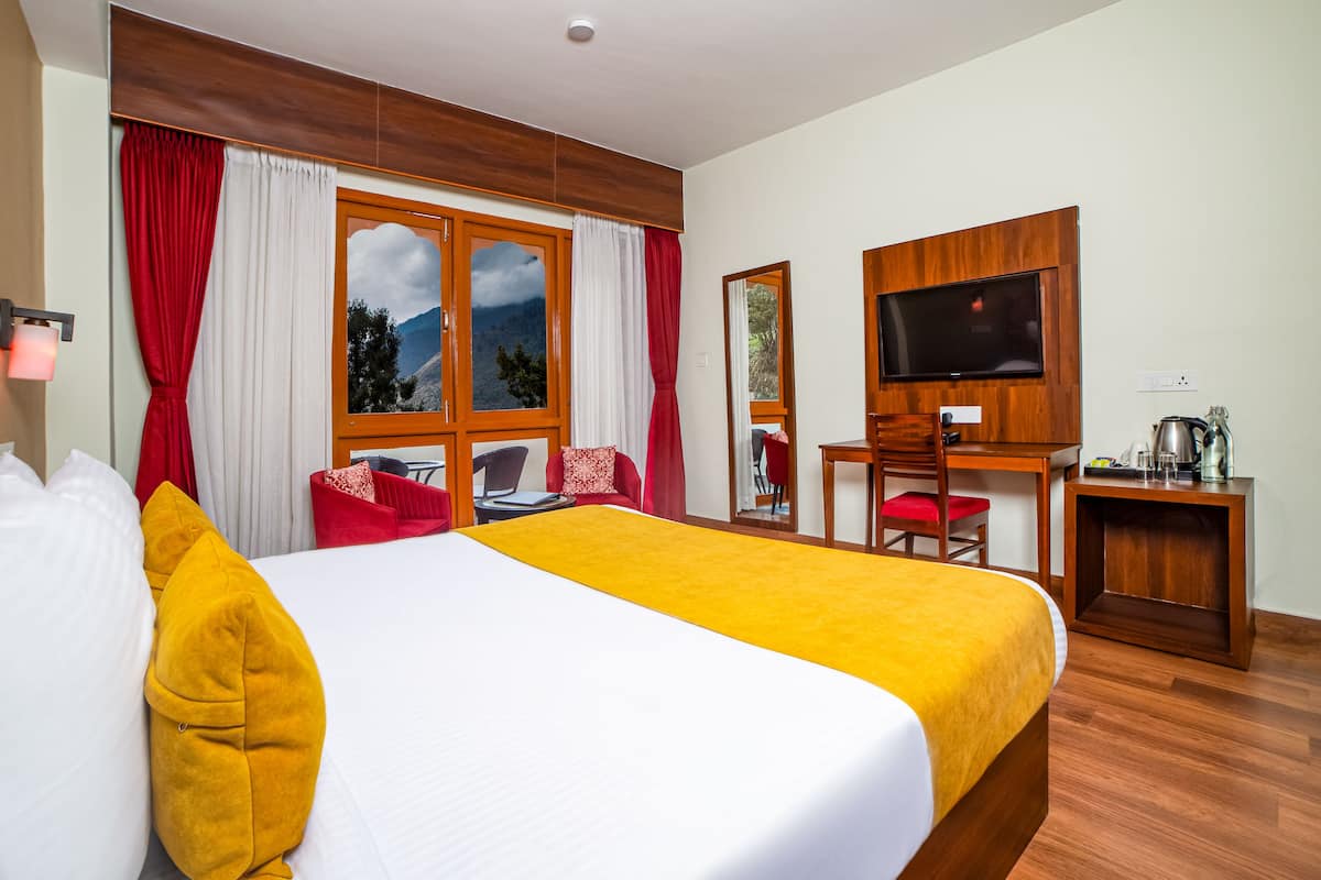 Premium Room with Balcony | 1 sovrum, allergitestade sÀngklÀder och mörklÀggningsgardiner