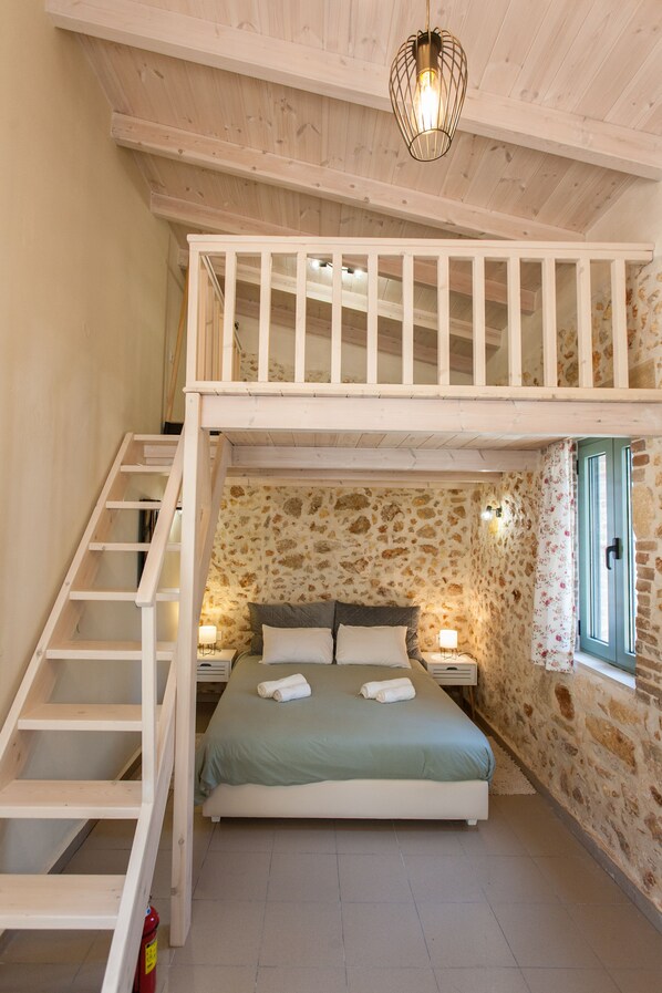 2 bedrooms, iron/ironing board, travel crib, free WiFi